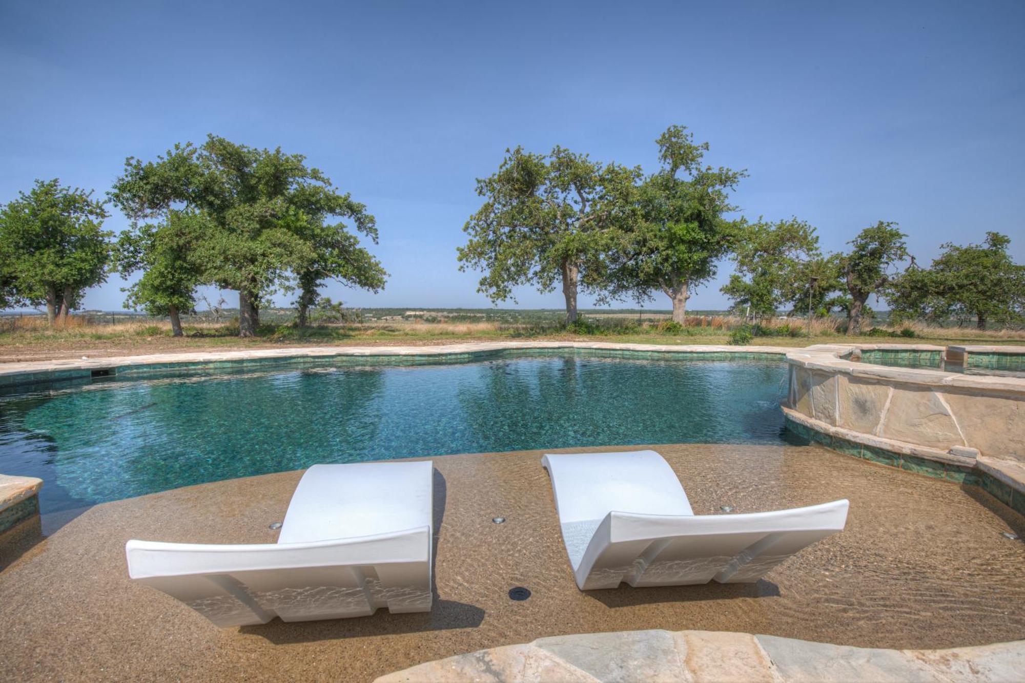 Luxury Ranch With Pool-Hot Tub-Firepit Near Fred! Villa Fredericksburg Kültér fotó